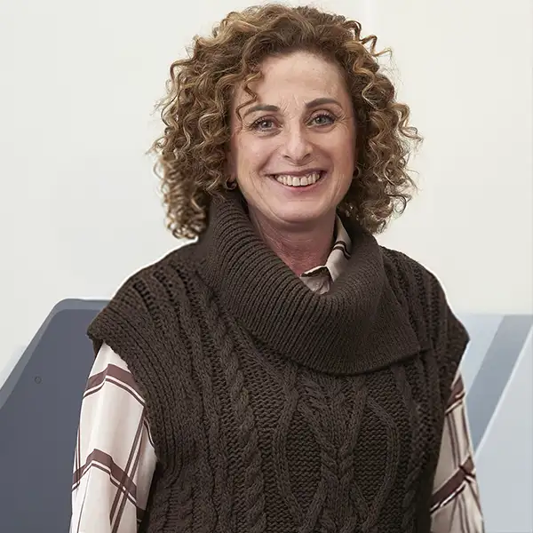 Dott.ssa Elvira Avella - Centro Oculistico Iris Cosenza